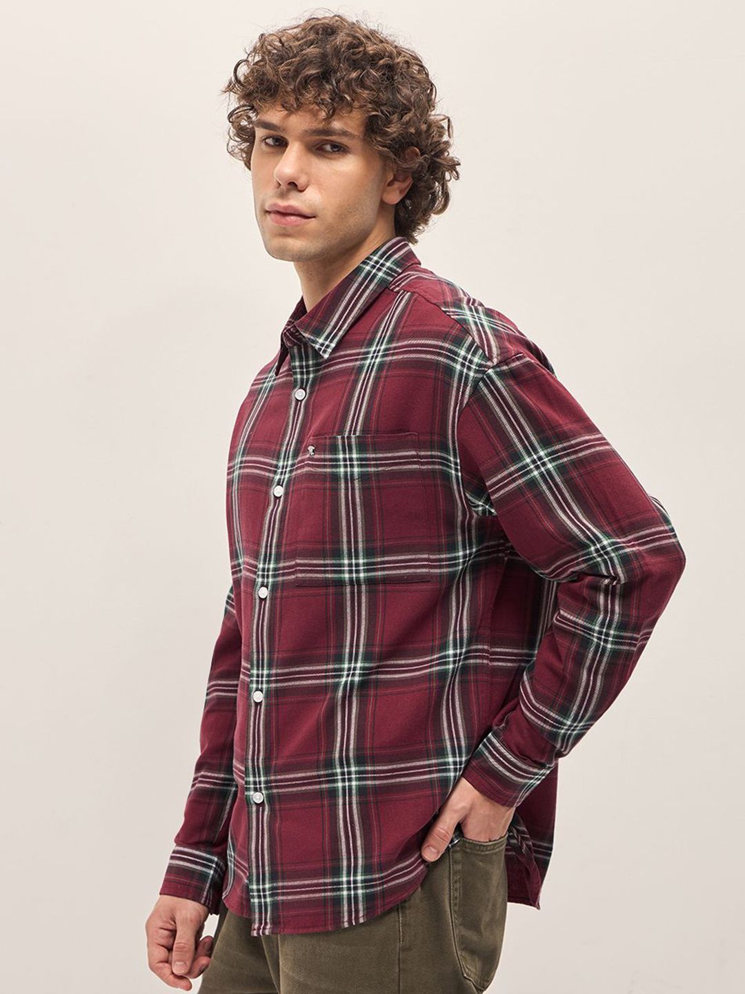 THE BEAR HOUSE Men Spread Collar Tartan Checked Cotton Relaxed Fit Casual Shirt