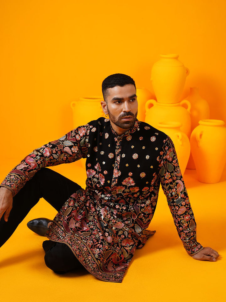 SOJANYA LUXE Kolar Mandarin Sulam Bunga Georgette Kurta Lurus Dengan Seluar