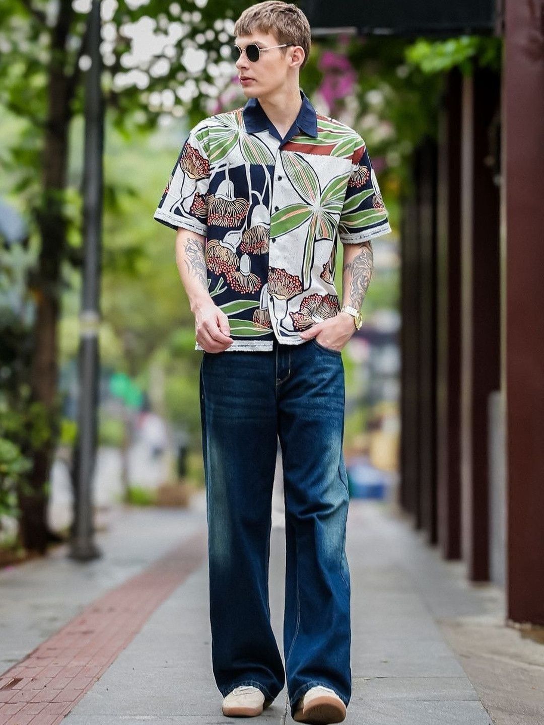 Eszett Men Floral Printed Casual Shirt