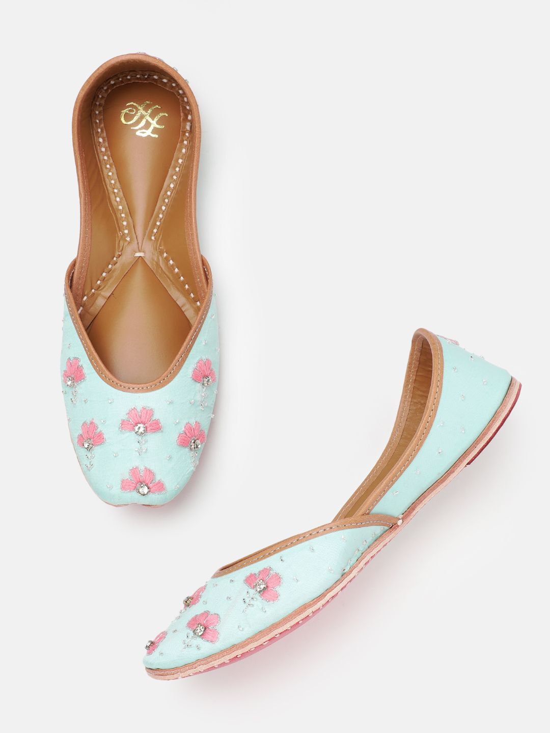 House of Pataudi Floral Embroidered Ethnic Mojaris