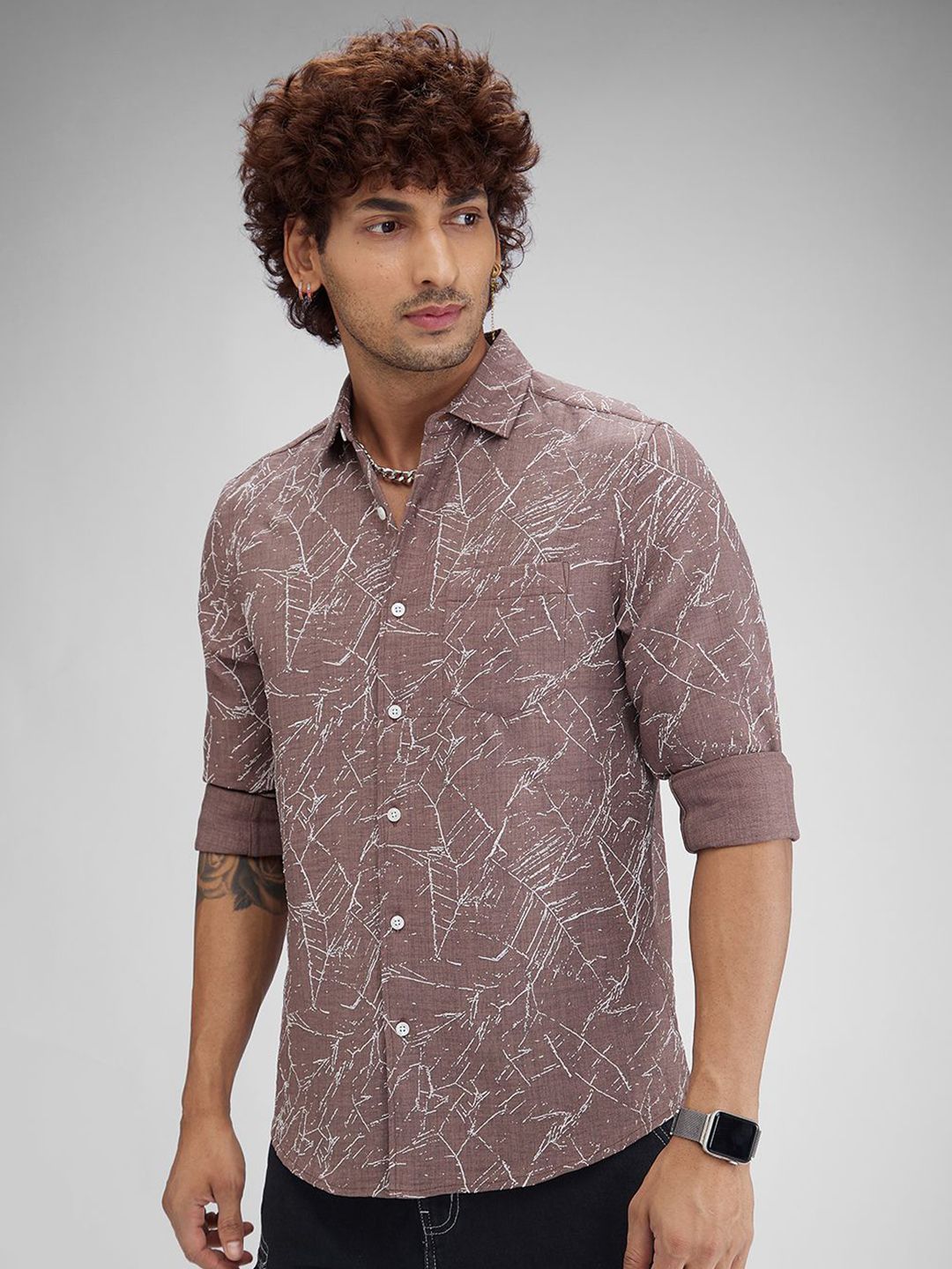 VASTRADO Men Classic Slim Fit Abstract Printed Casual Shirt