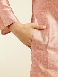 Diwas oleh Manyavar Geometric Woven Design Thread Work Art Silk Kurta Lurus