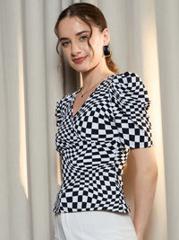 Berrylush Women Checked V-Neck Drop-Shoulder Sleeves Monochrome Pockets T-shirt