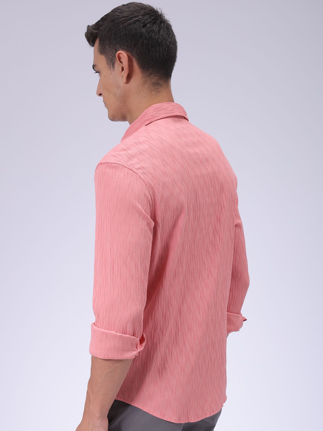 The Indian Garage Co Men Slim Fit Textured Jacquard Resortwear Shirt