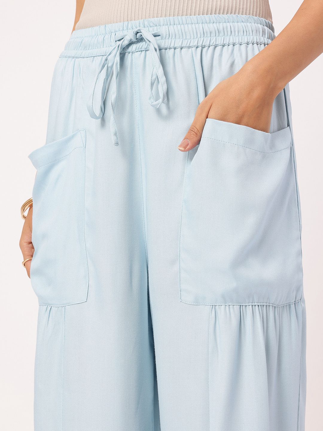 DressBerry Women Timeless Tapestry Relaxed Fit Trousers with Box Pockets