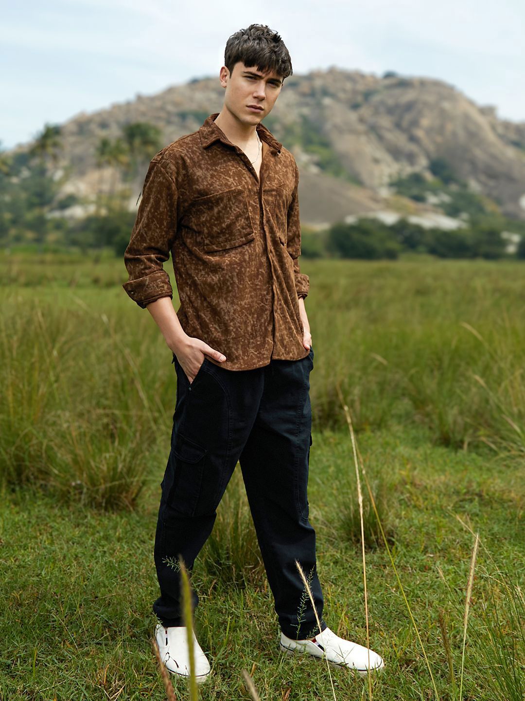 Campus Sutra Men Comfort Opaque Casual Shirt