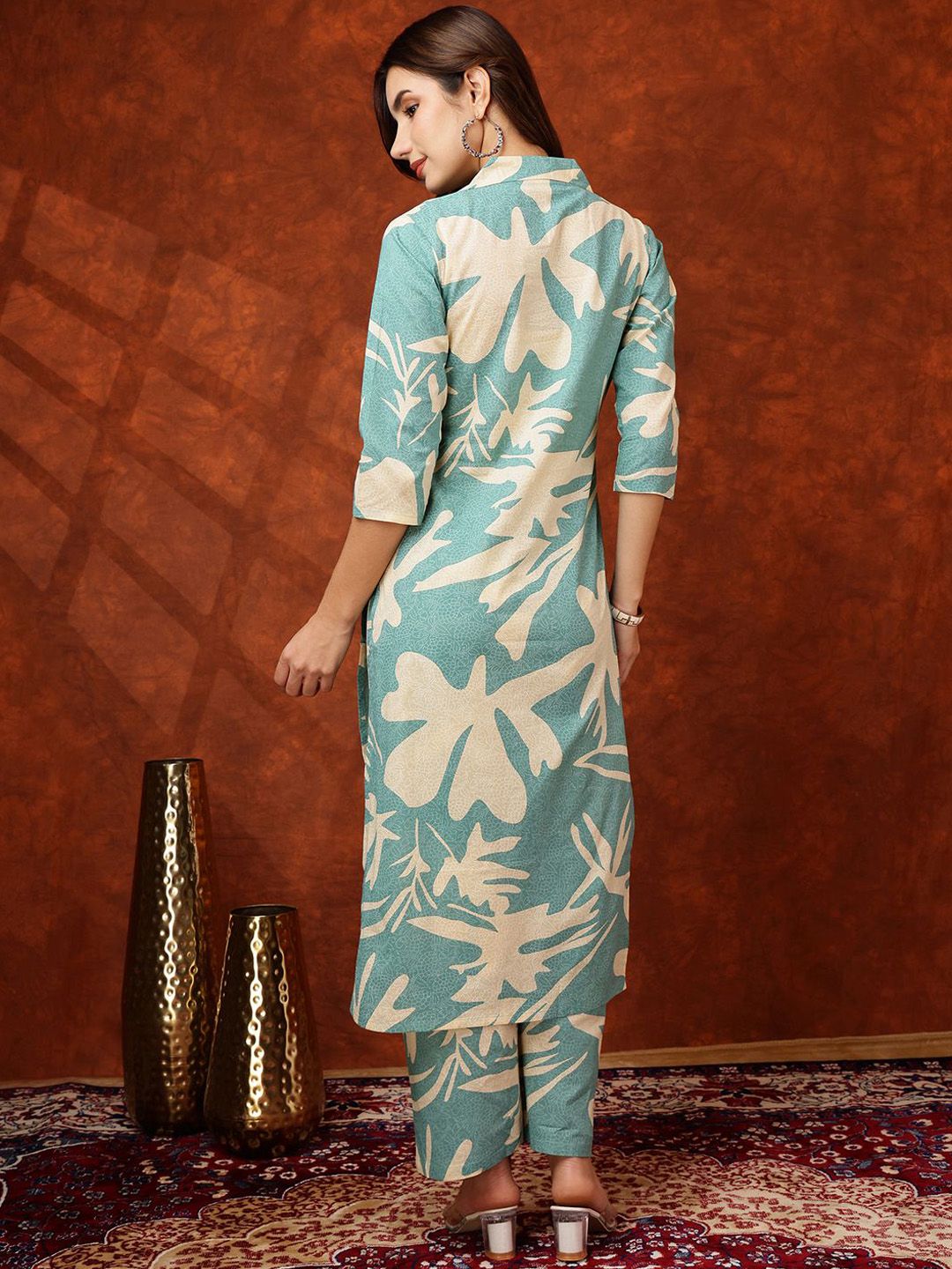 KALINI Women Abstract Printed Kurta with Trousers