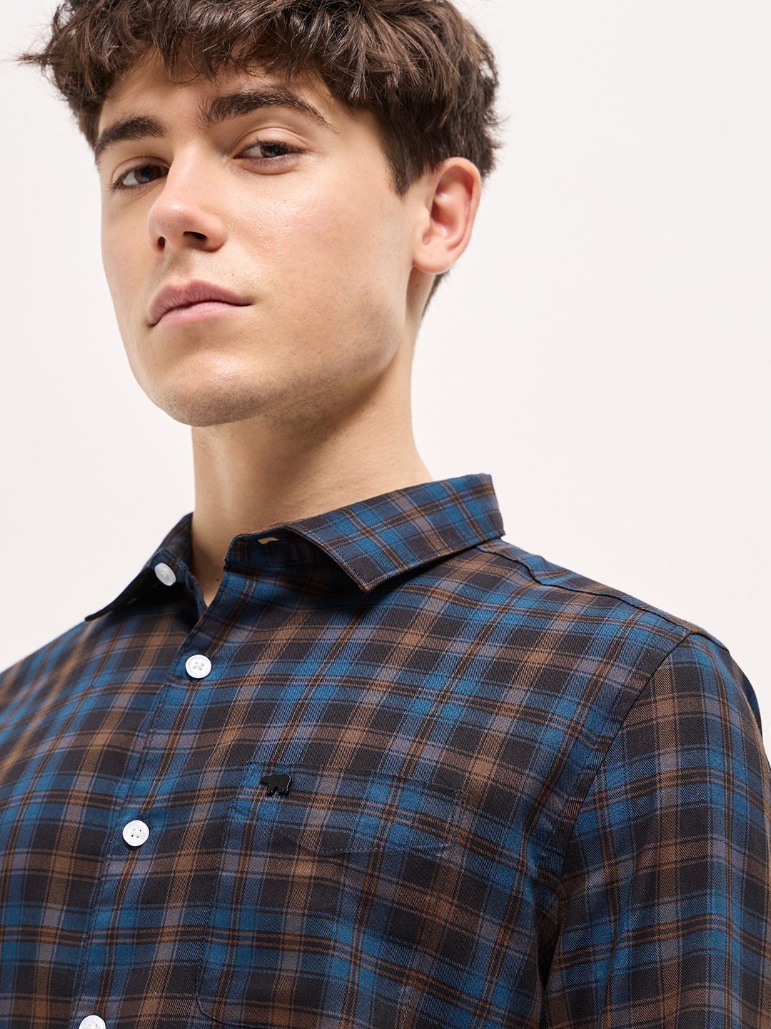THE BEAR HOUSE Men Spread Collar Tartan Checked Cotton Slim Fit Shirt