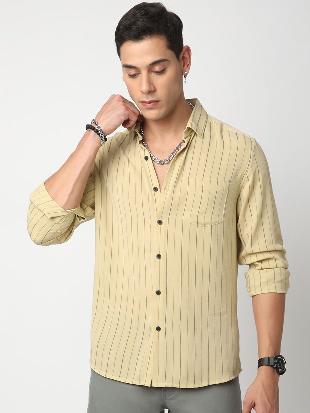 VASTRADO Men Classic Spread Collar Vertical Striped Slim Fit Casual Shirt