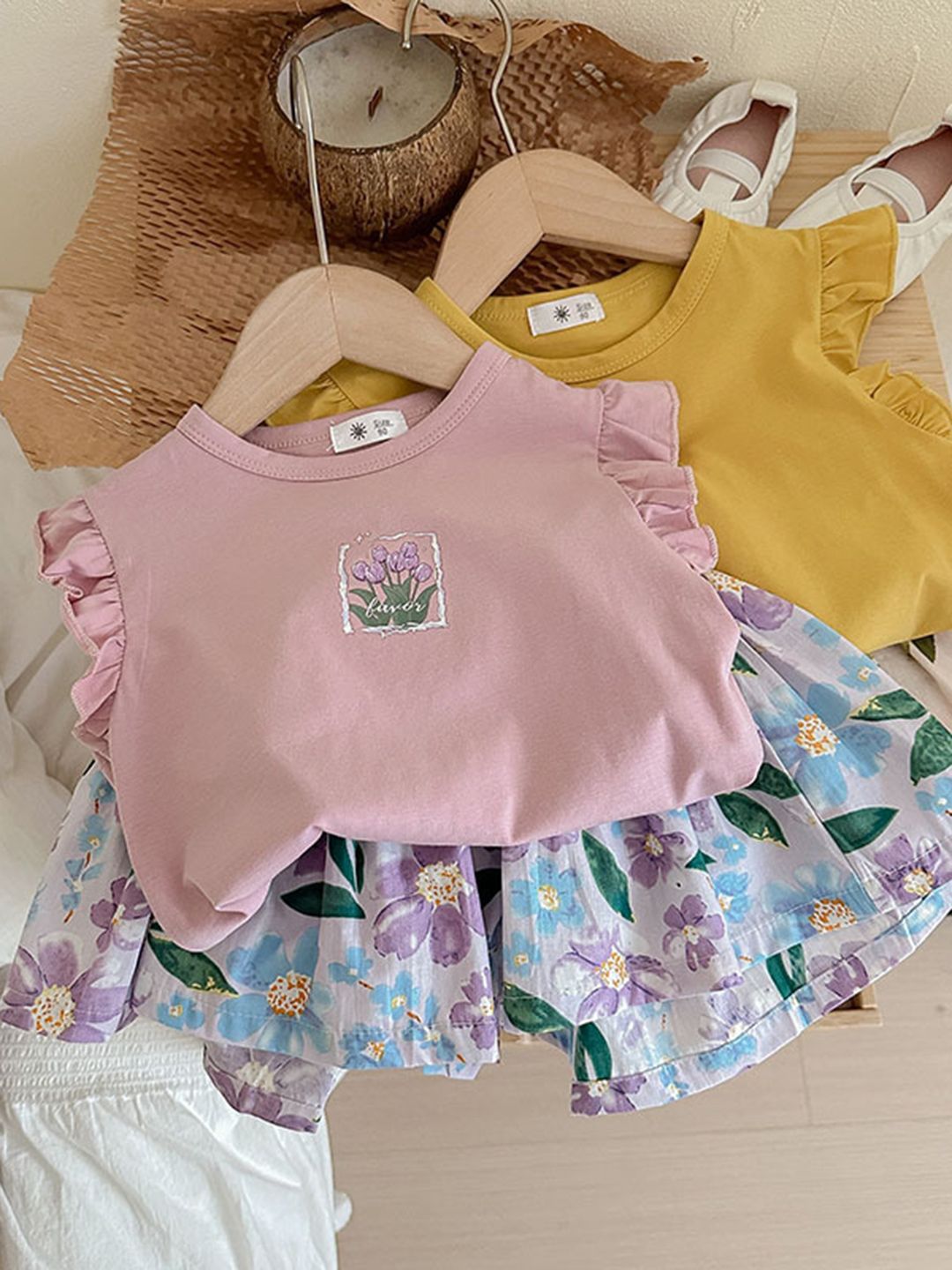 YK Girls Printed Top & Skirts Clothing Set