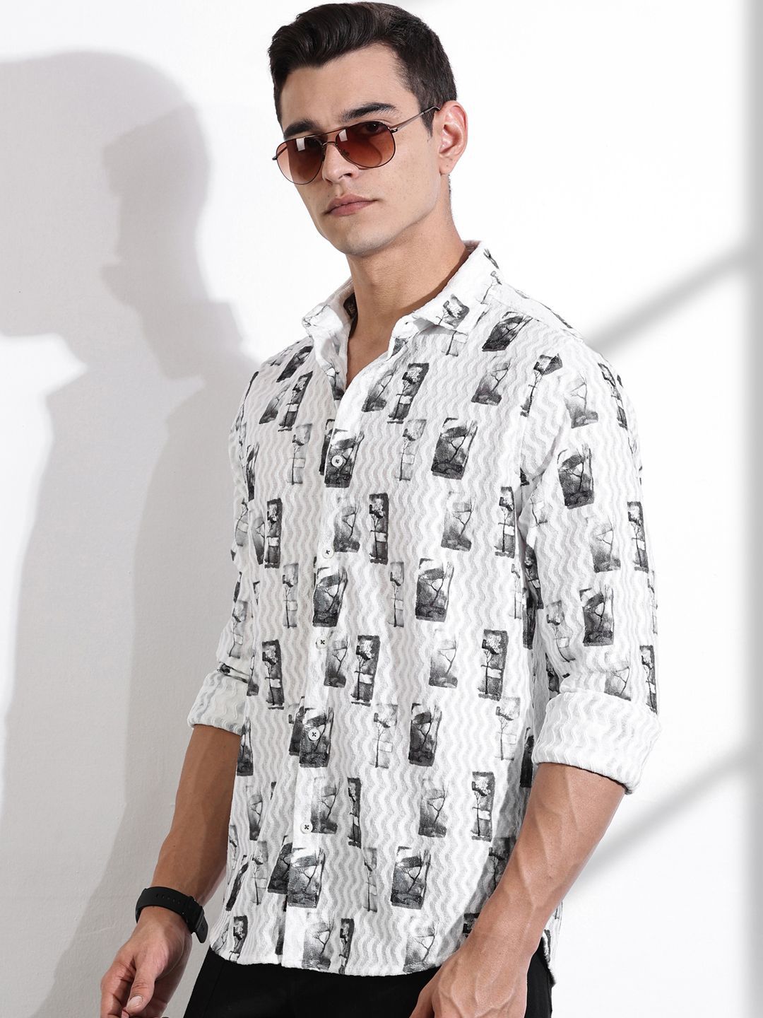 Thomas Scott Men Classic Slim Fit Cutaway Collar Abstract Printed Casual Shirt