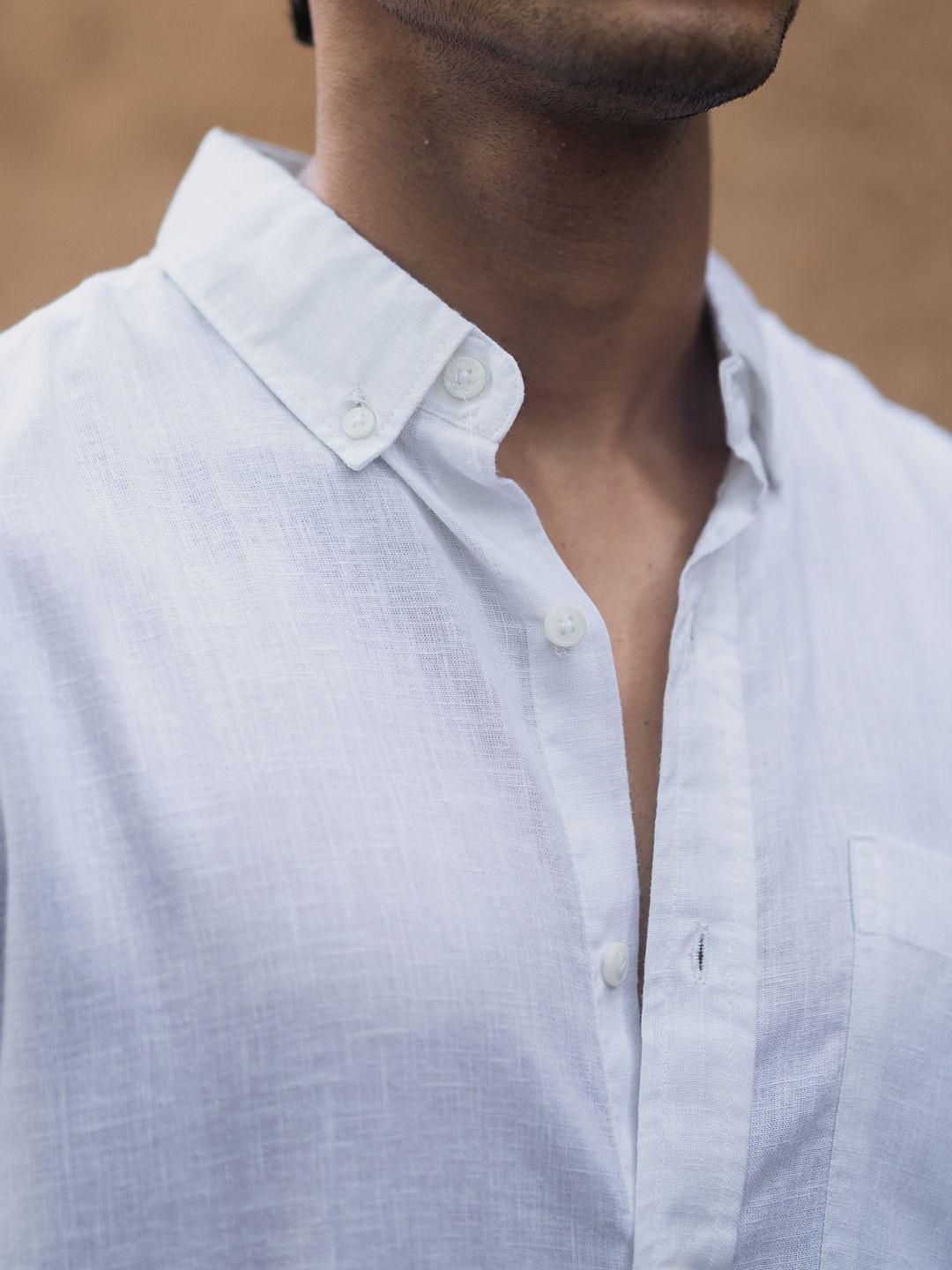 Powerlook Men Solid Spread Collar Casual Shirt