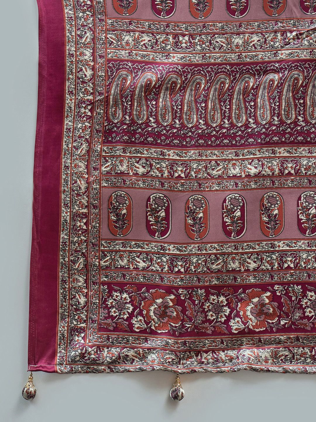 Saree mall Paisley Poly Crepe Block Print Sarees