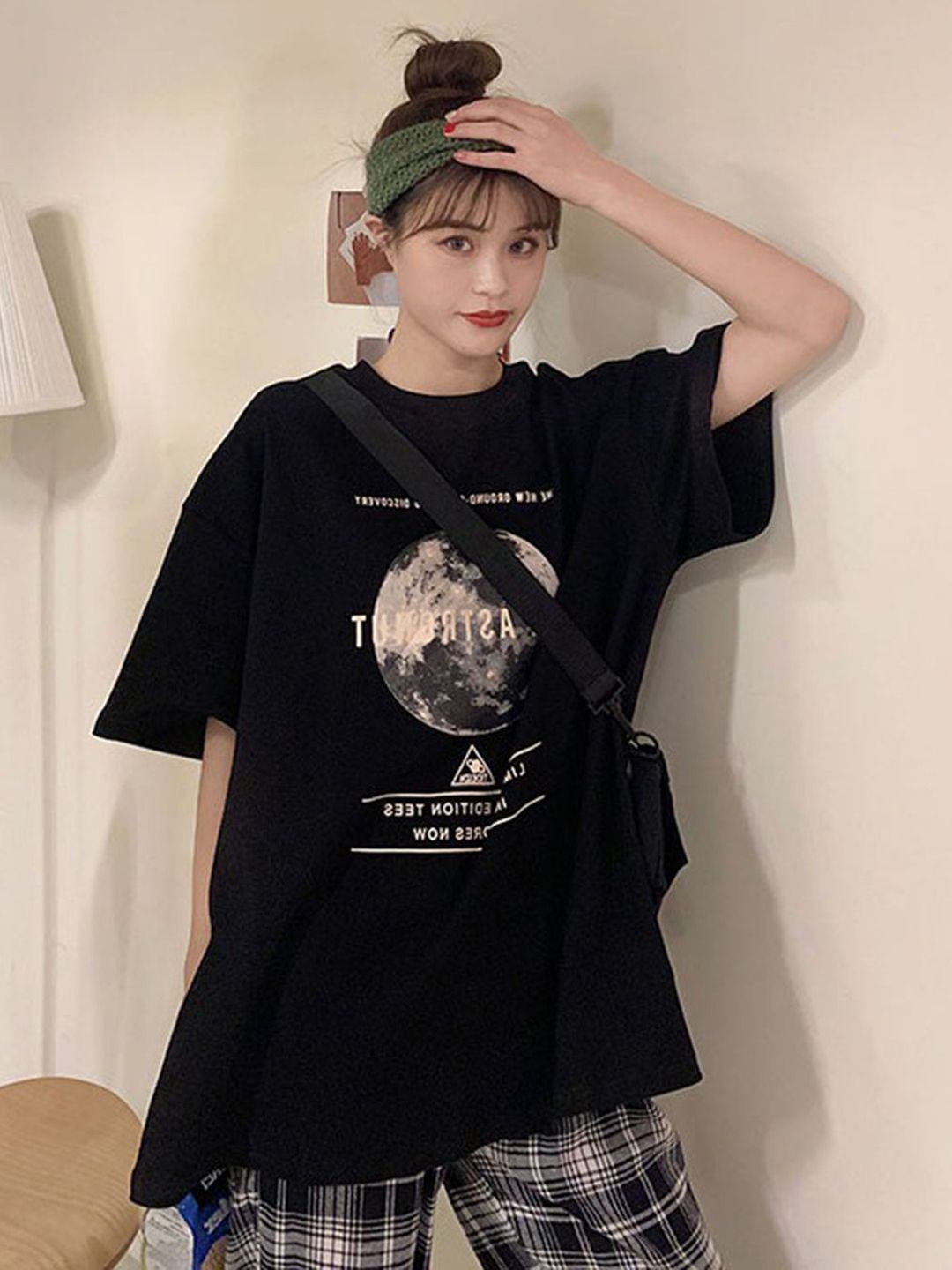 DressBerry Women Printed Henley Neck Extended Sleeves T-shirt