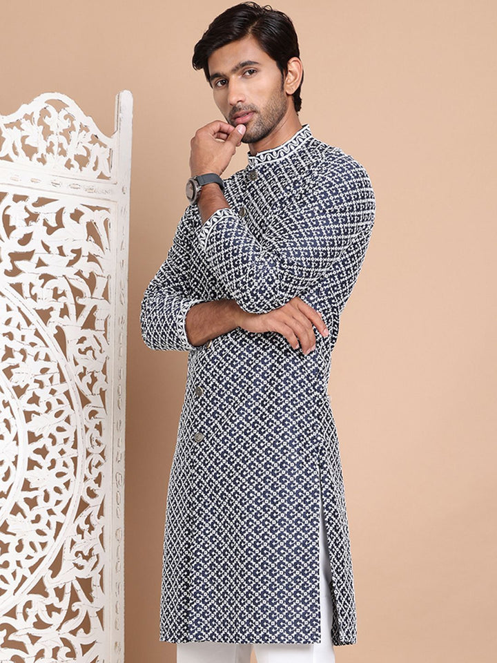 Jompers Men Geometric Embroidered Sequinned Kurta