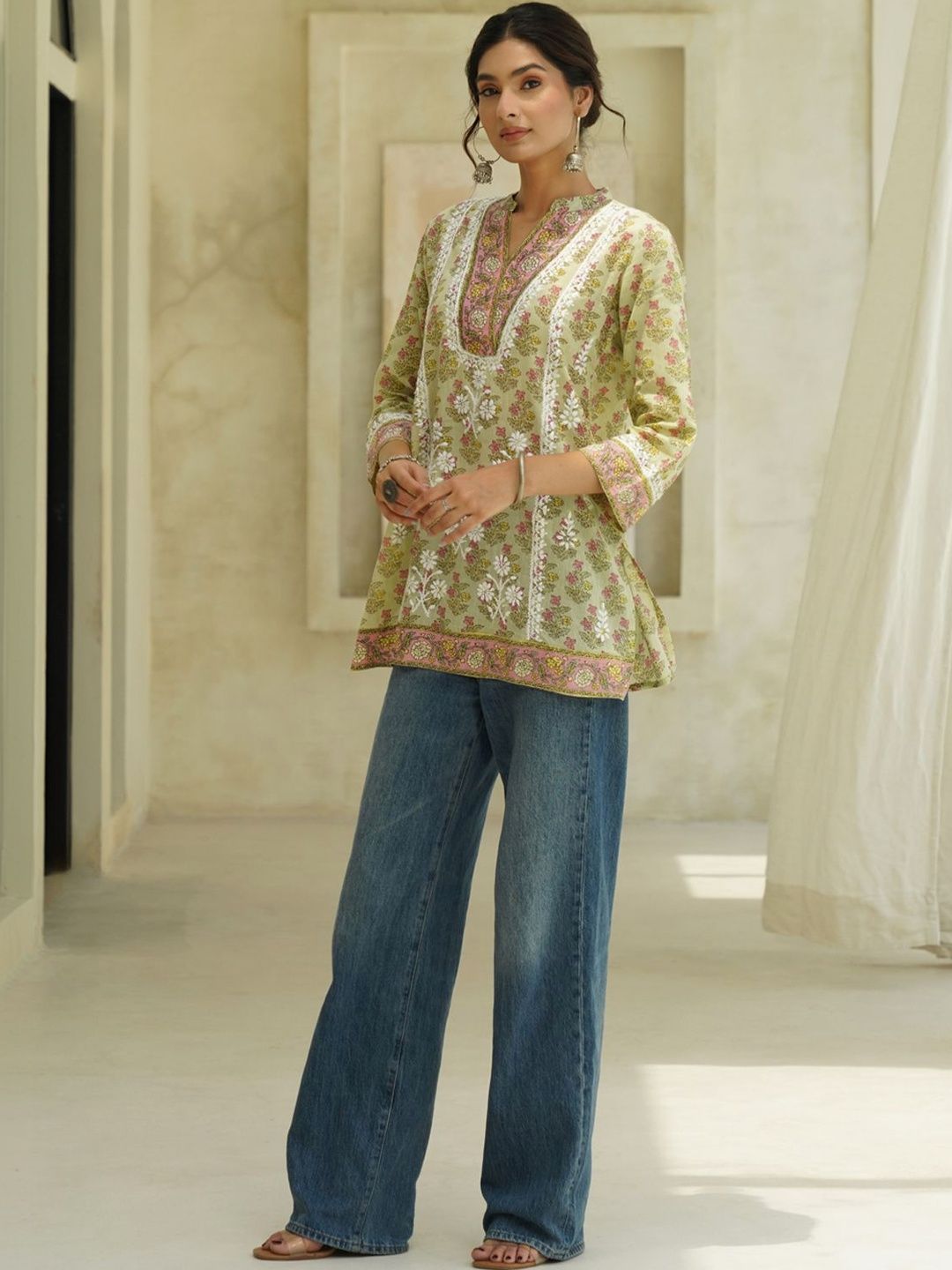 House of Chikankari Women Floral Printed Thread Work Indie Prints Kurta