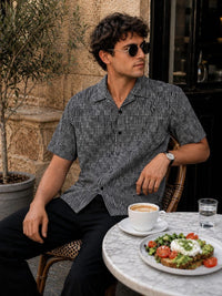 Eszett Abstract Printed Spread Collar Short Sleeves Casual Cotton Shirt