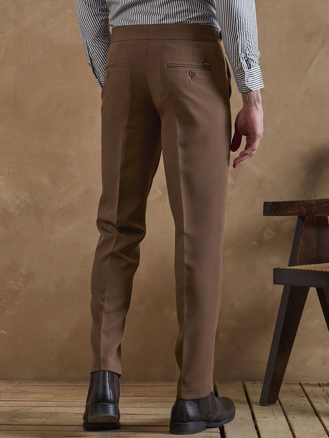 DENNISON Men Relaxed Mid-Rise Easy Wash Pleated Trousers