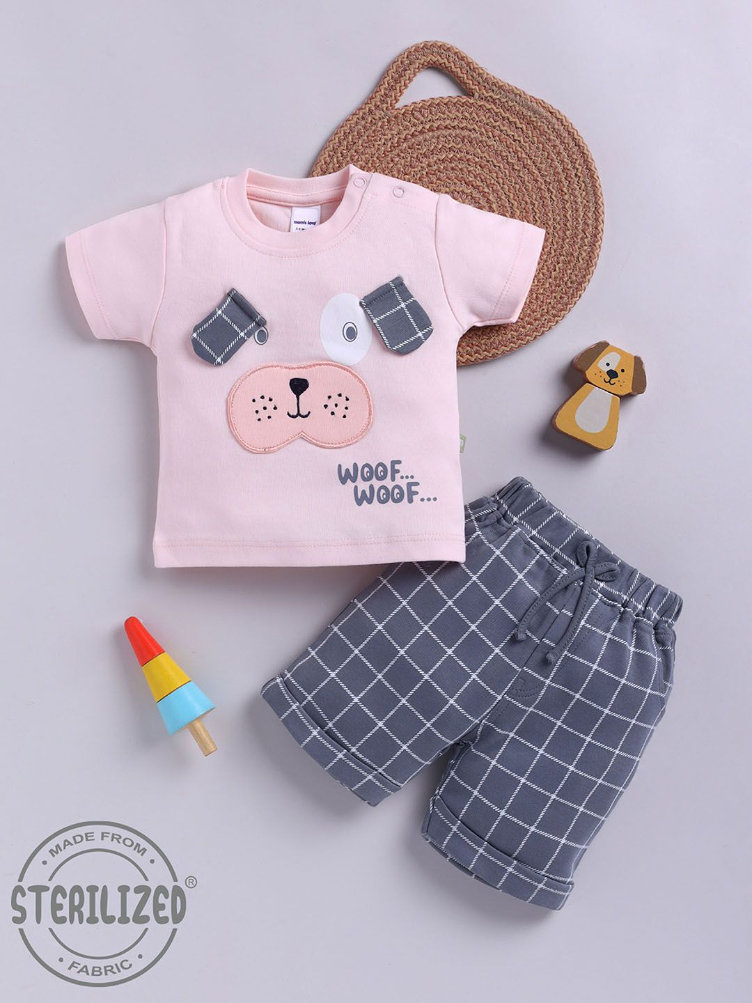 Moms Love Boys Printed T-shirt with Shorts