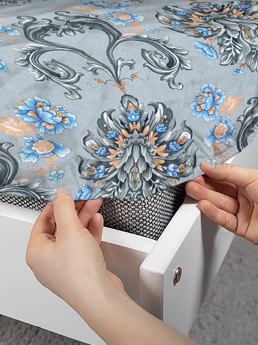 KLOTTHE Grey & Blue Floral Printed Fitted 400 TC King Bedsheet With 2 Pillow Cover