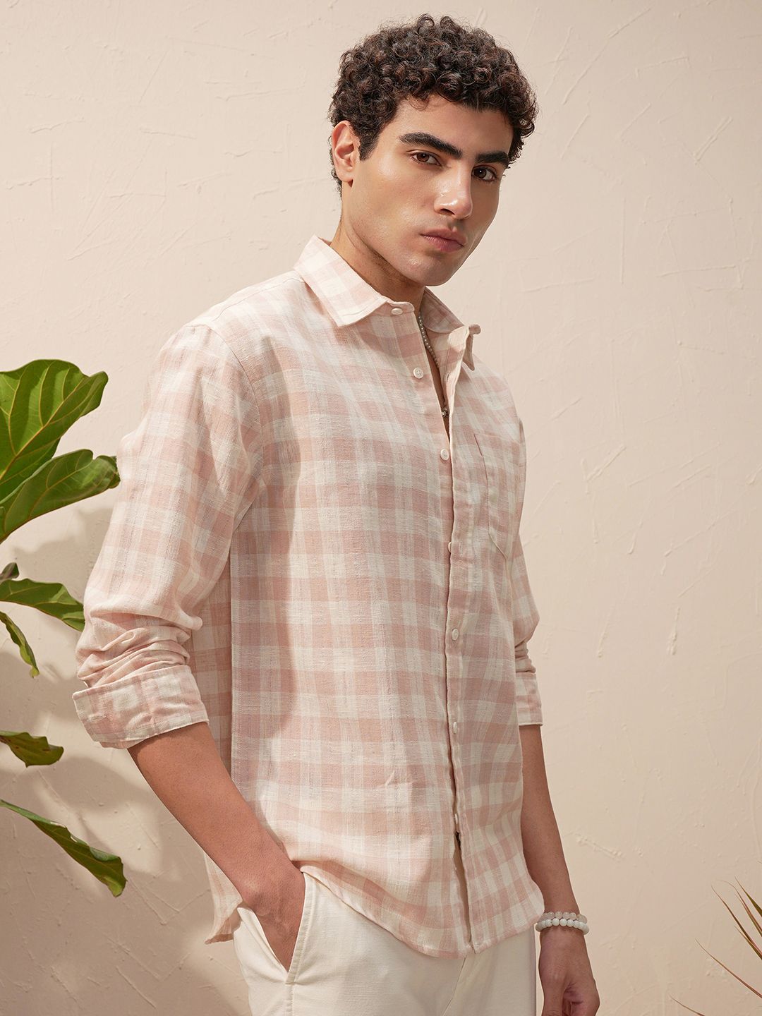 HIGHLANDER Men Checked Spread Collar Casual Shirt