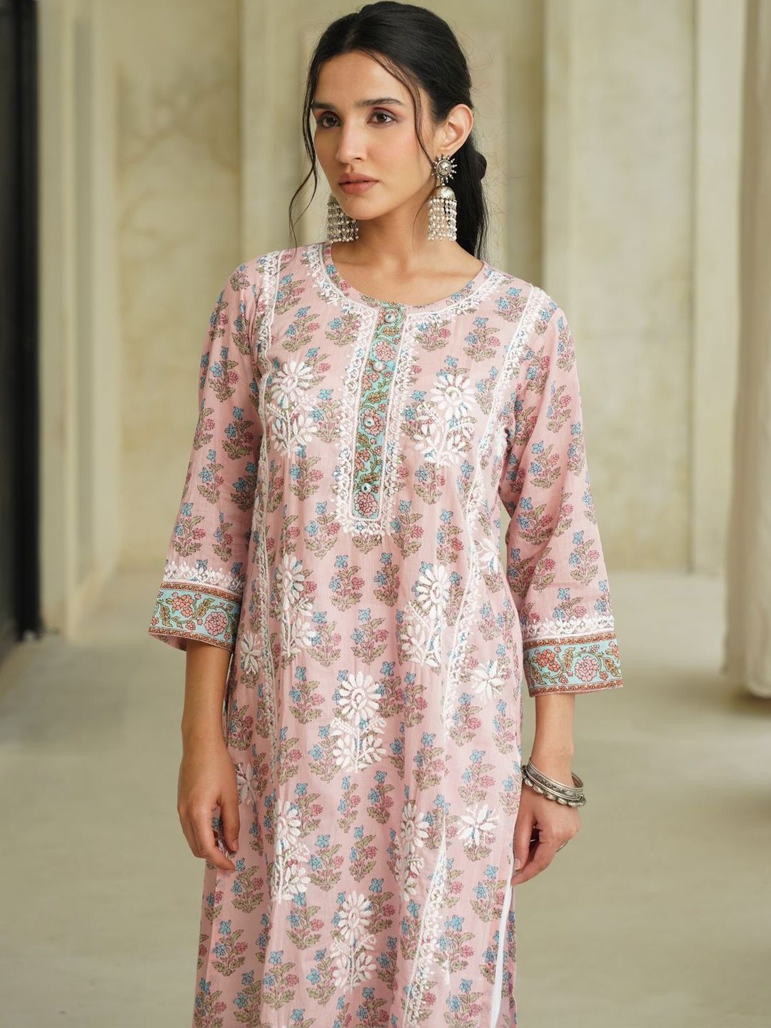 House of Chikankari Women Floral Printed Thread Work Indie Florals Kurta