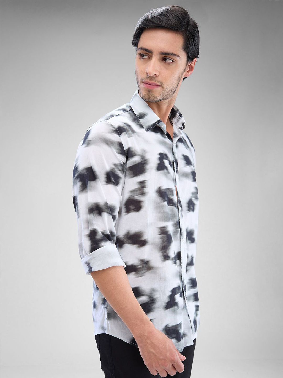 SPYKAR Men Slim Fit Abstract Printed Opaque Spread Collar Casual Shirt
