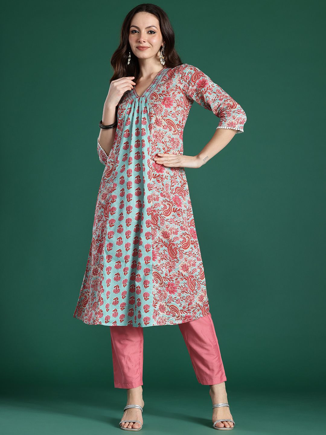 Indo Era Women Floral Printed Pure Cotton Kurta