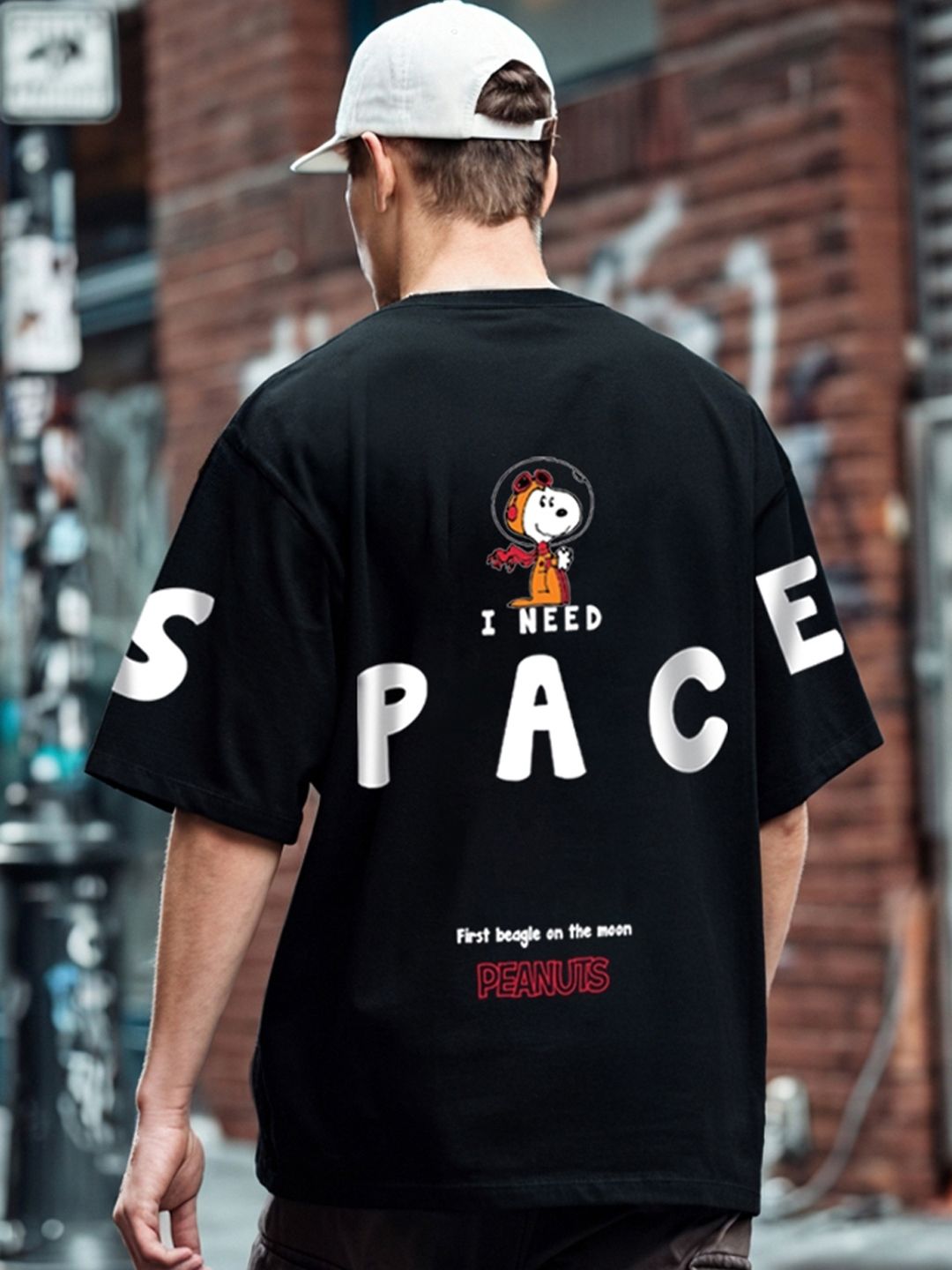 Bewakoof Peanuts Graphic Printed Drop-Shoulder Sleeves Oversized Cotton T-shirt
