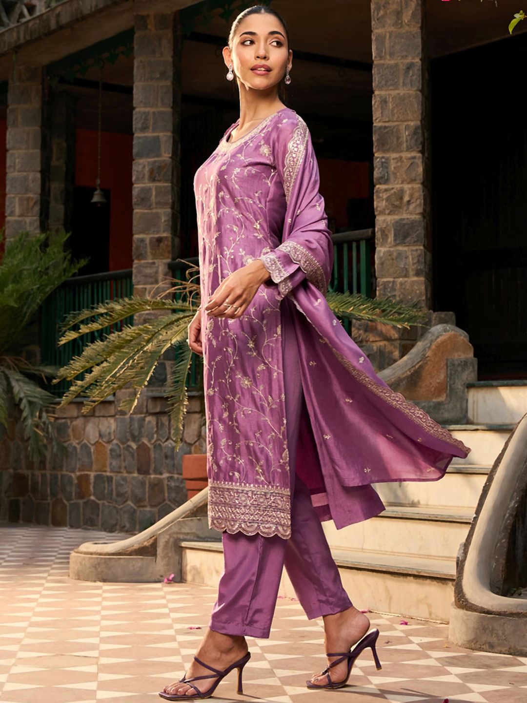 Indo Era Floral Embroidered Regular Thread Work Straight Kurta with Trousers & Dupatta