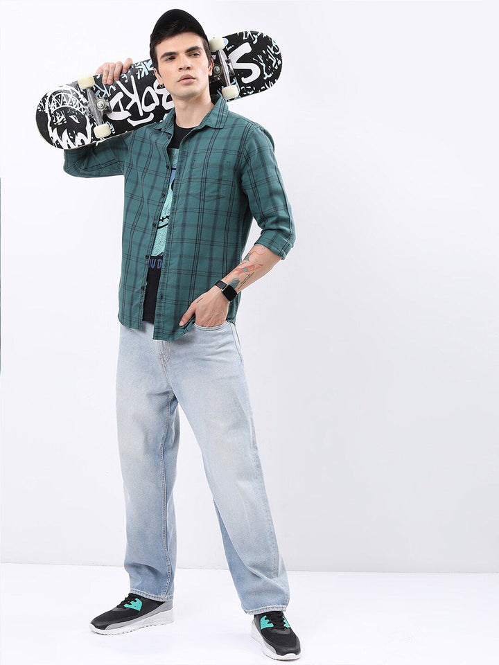 HIGHLANDER Green & Black Tartan Checks Slim Fit Casual Shirt