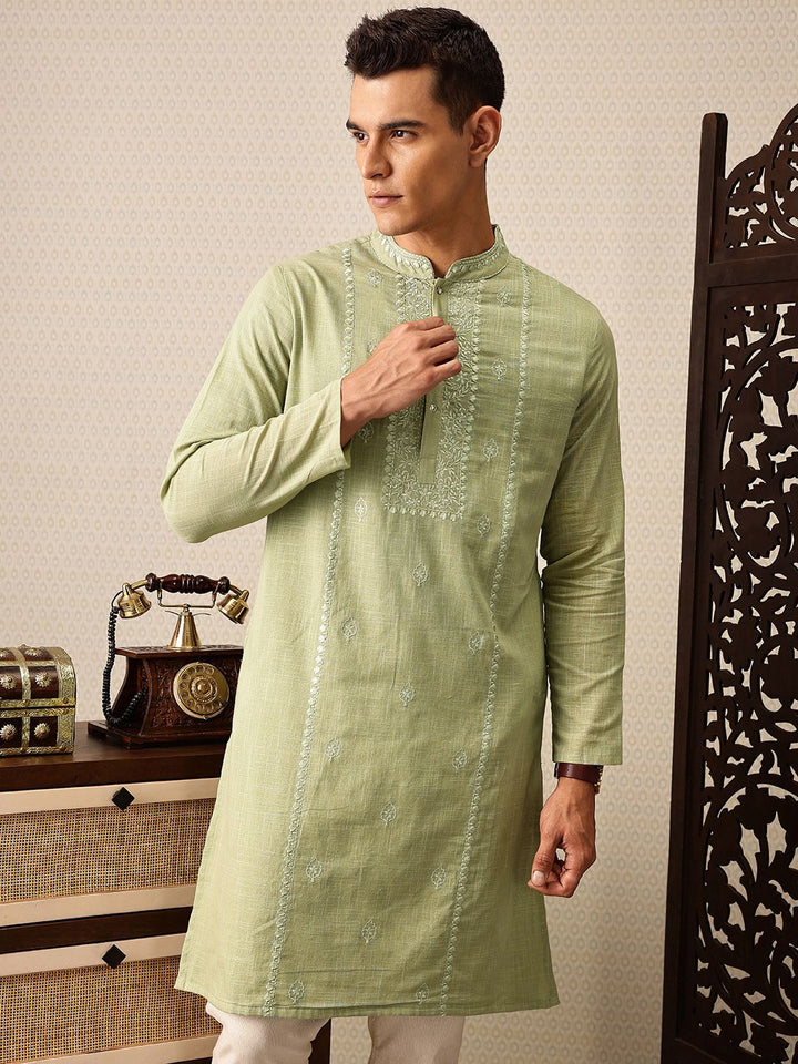 House of Pataudi Floral Embroidered Mandarin Collar Thread Work Pure Cotton Jashn Kurta