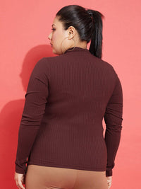 SASSAFRAS Curve Plus Size High Neck Fitted Top