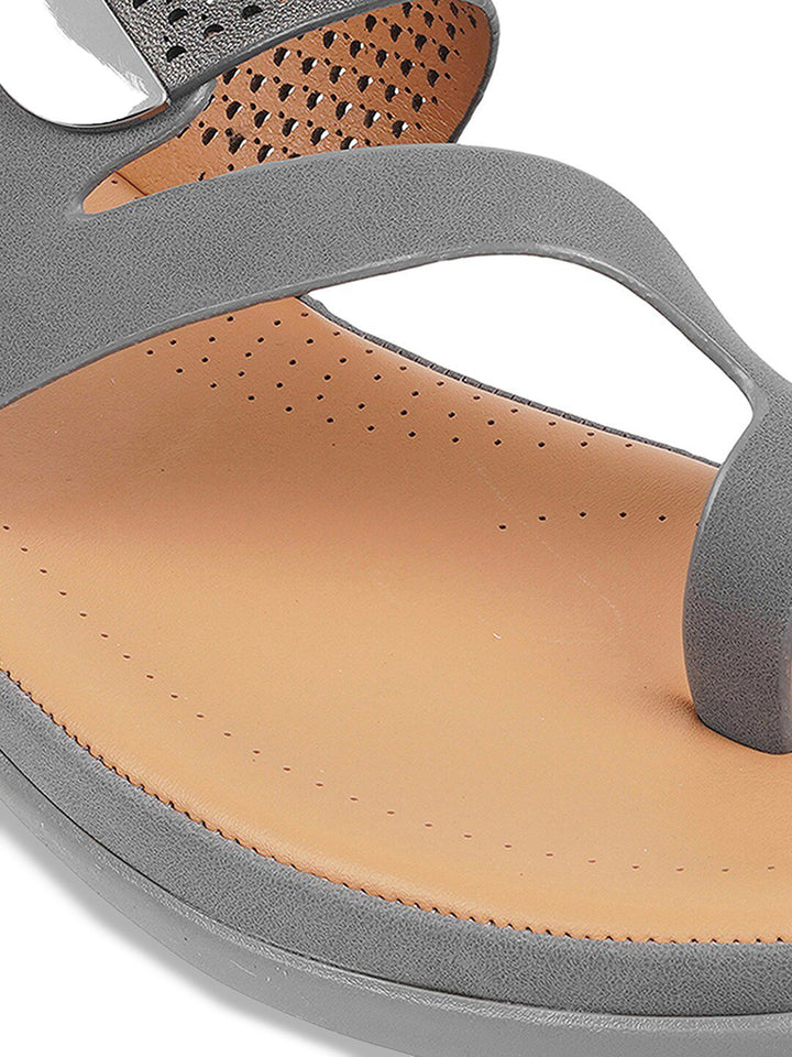 Mochi Textured One Toe Flats