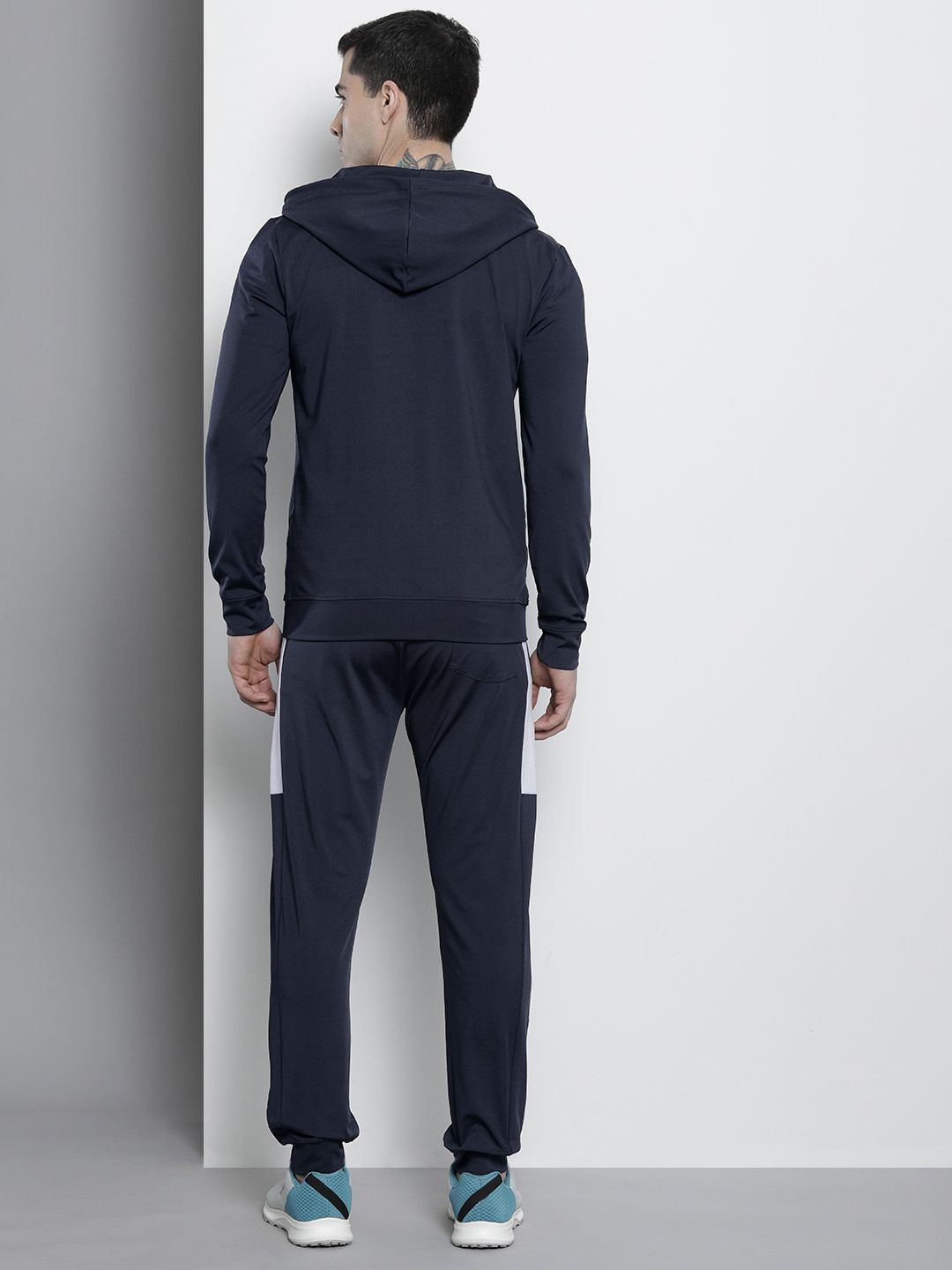 The Indian Garage Co Men Navy Blue Striped Sweatshirt with Joggers