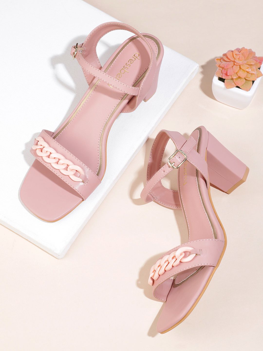 DressBerry Chain Detail Block Heels