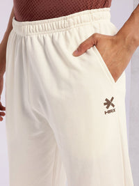 HRX by Hrithik Roshan Men Contrast Piping Mid-Rise Lifestyle Joggers