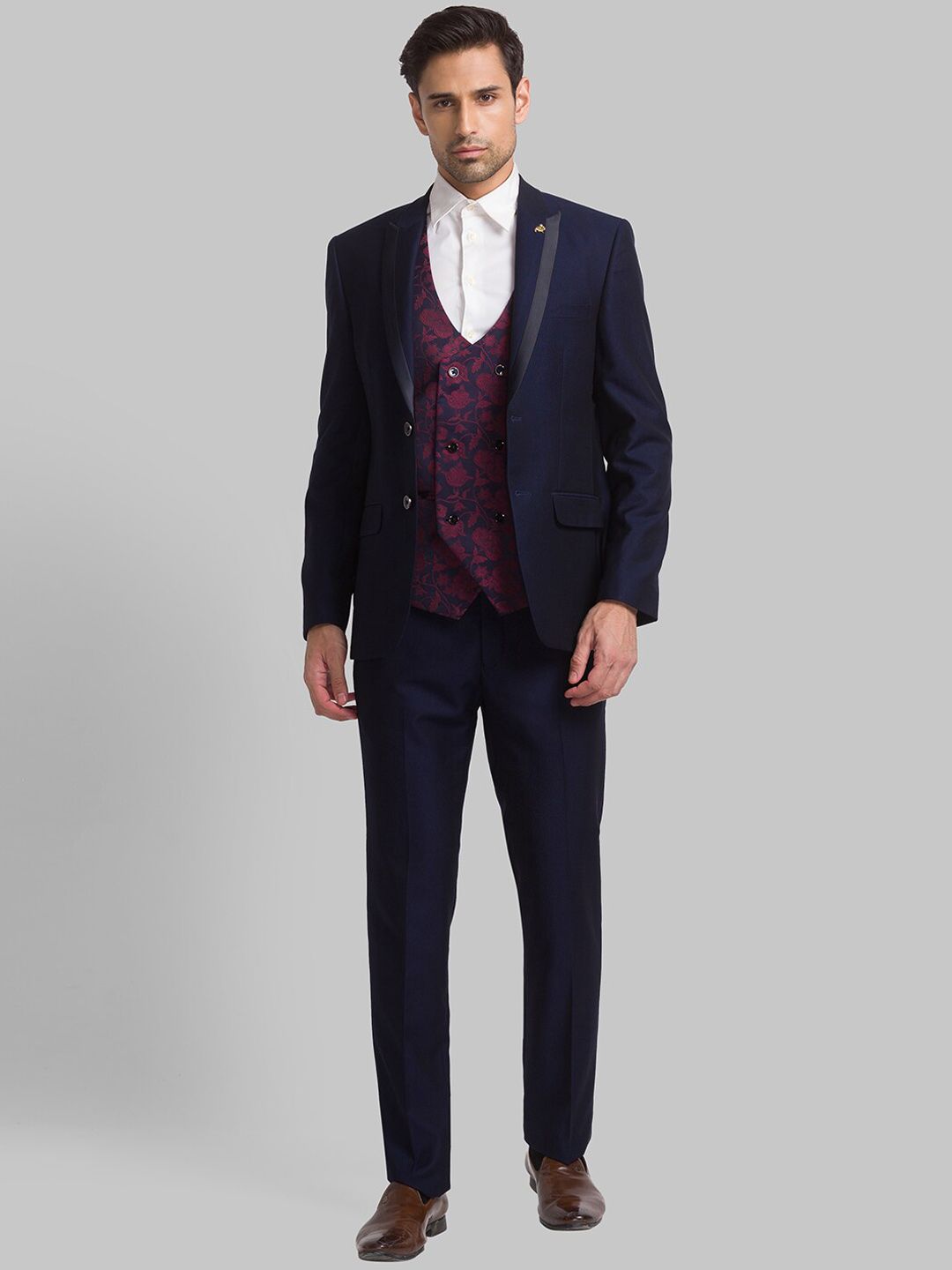 Raymond Men Single-Breasted Three-Piece Formal Suit