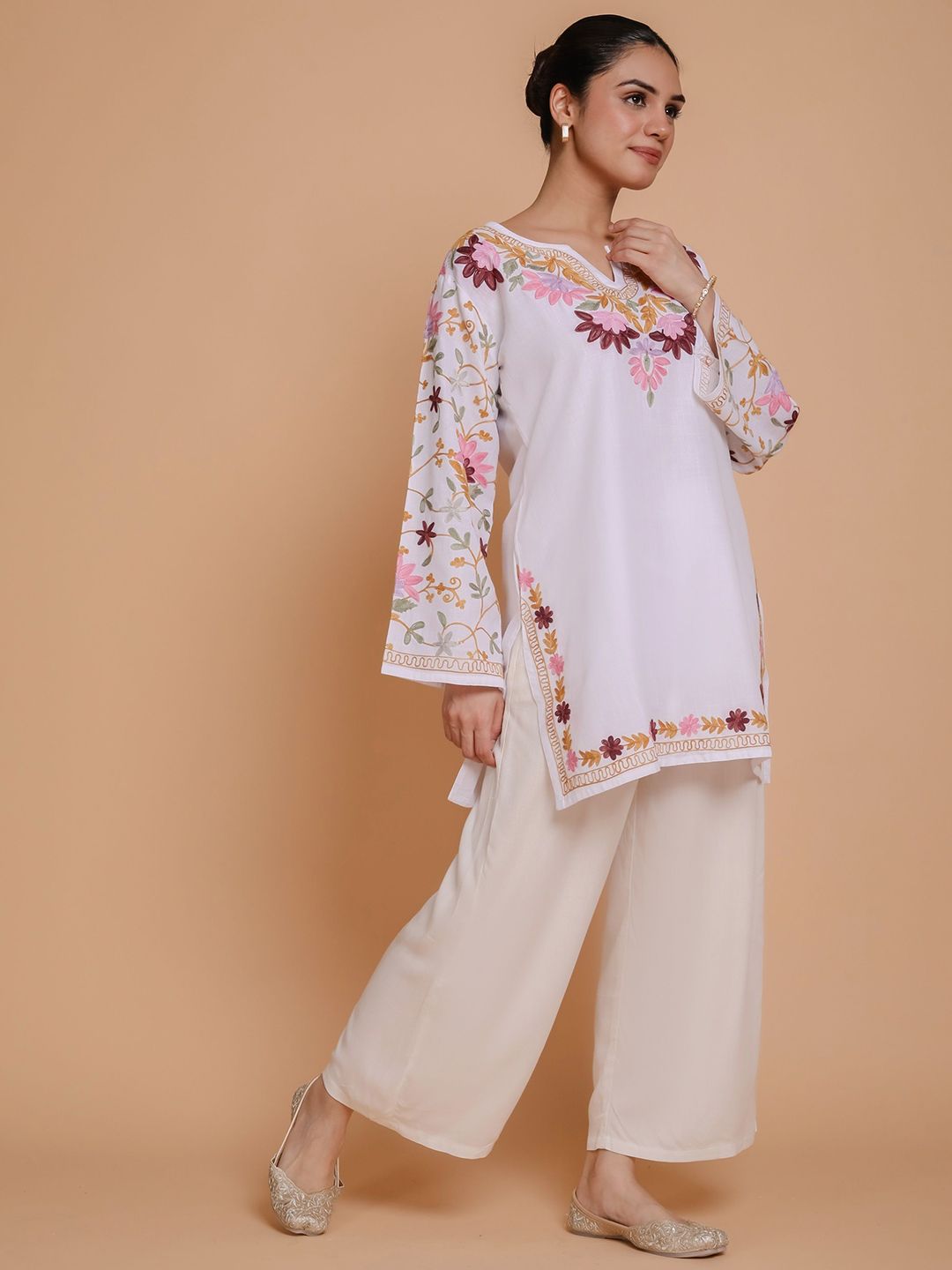 HOUSE OF KARI Floral Embroidered Notch Neck Cotton Straight Kurta