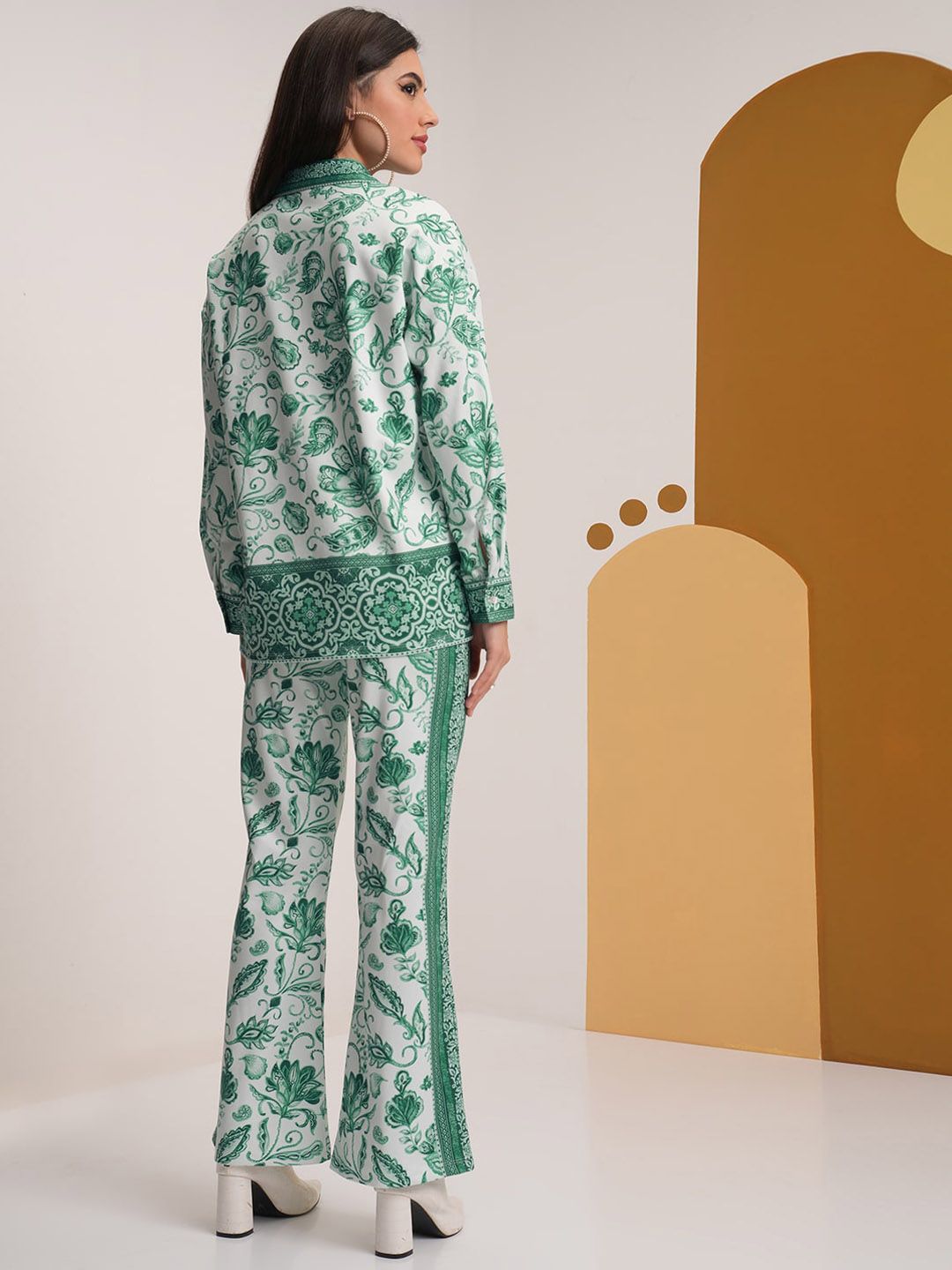 Vishudh Floral Printed Long Sleeves Shirt With Trousers