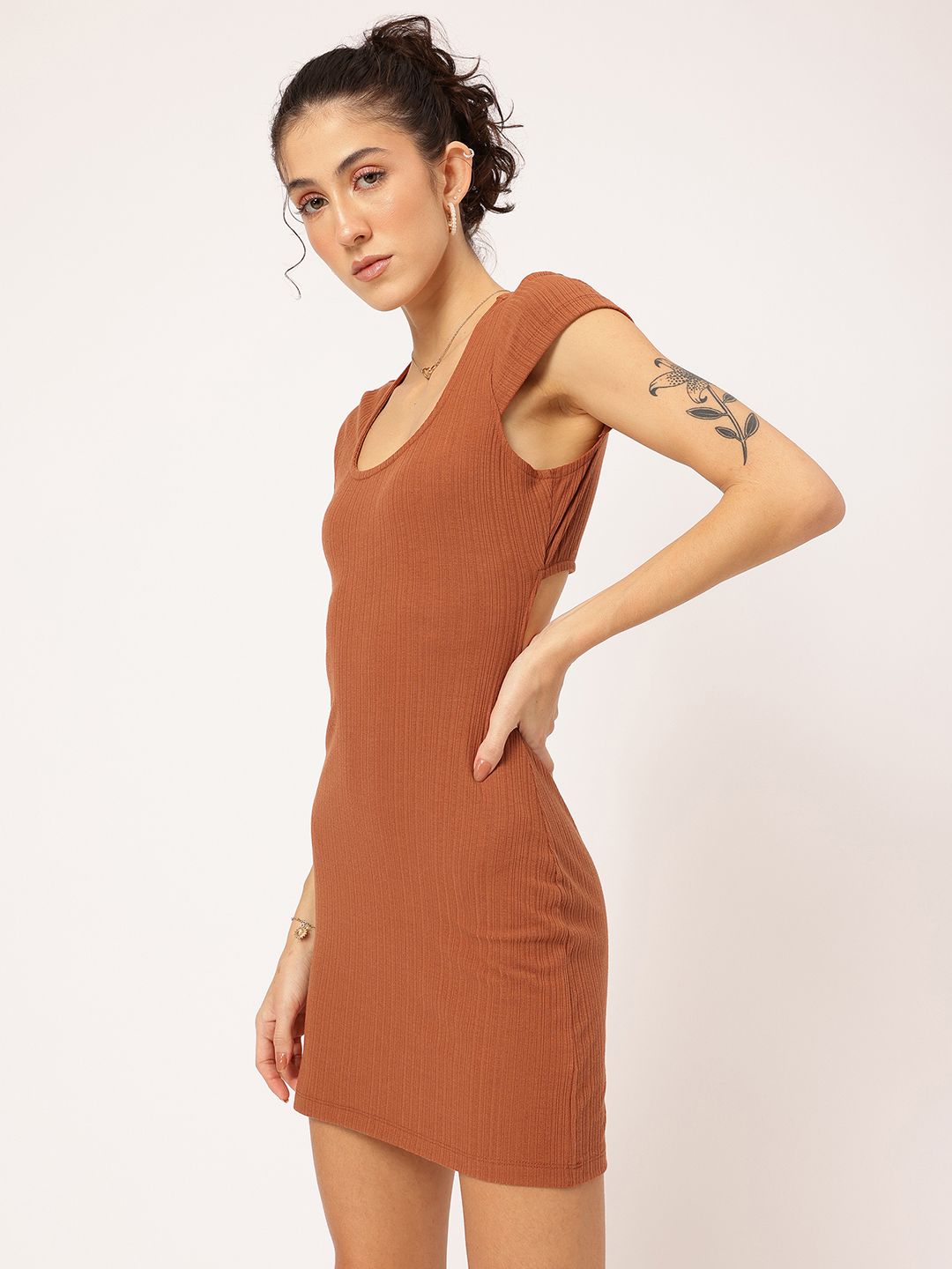 DressBerry Ribbed Cut-Out Back Mini Bodycon Dress