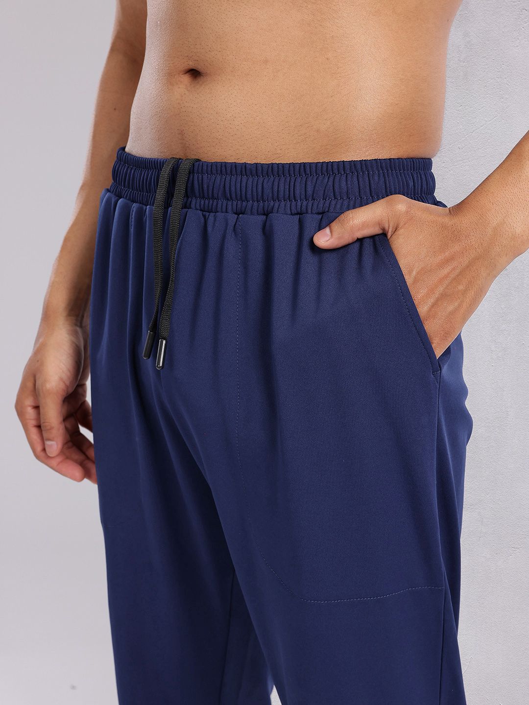 HRX by Hrithik Roshan Men Typography Printed Mid-rise Rapid-Dry Training Joggers