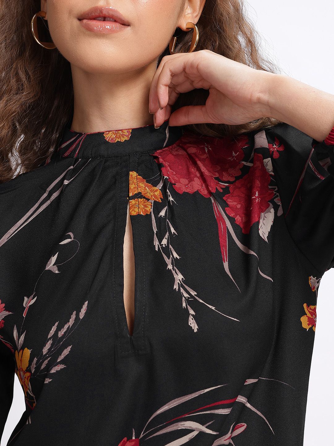 DressBerry Soft Blooms Printed Pleated Detail Shift Dress