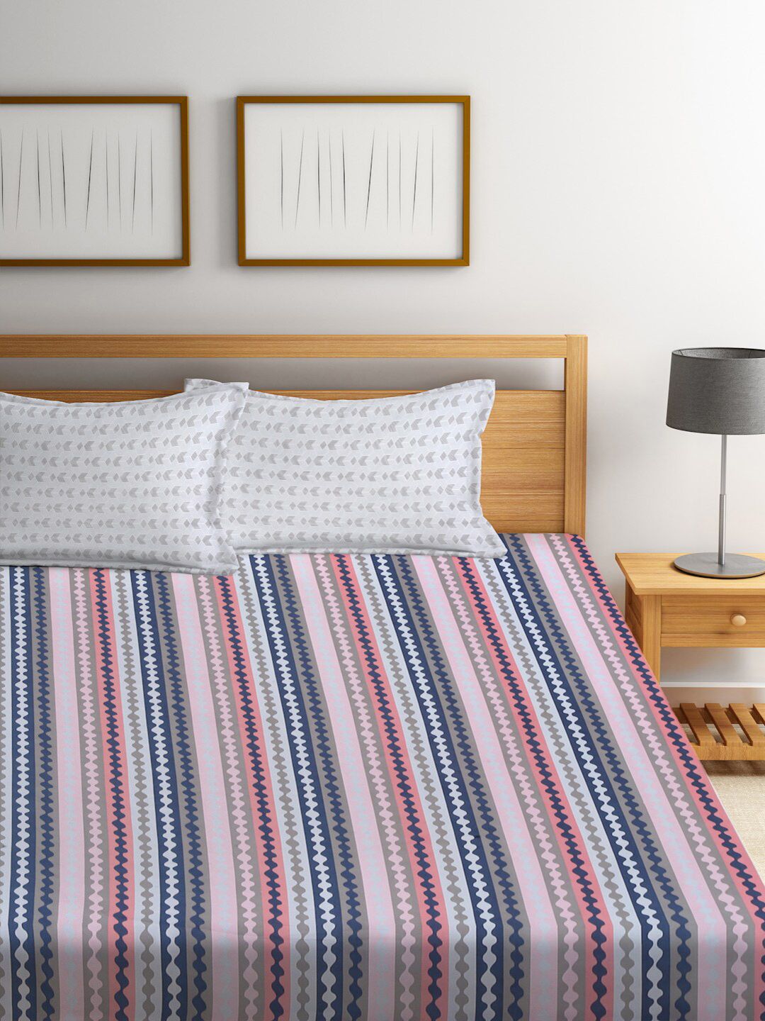 KLOTTHE Blue & Pink Printed 300TC Fitted Double King Bedsheet With 2 Pillow Covers