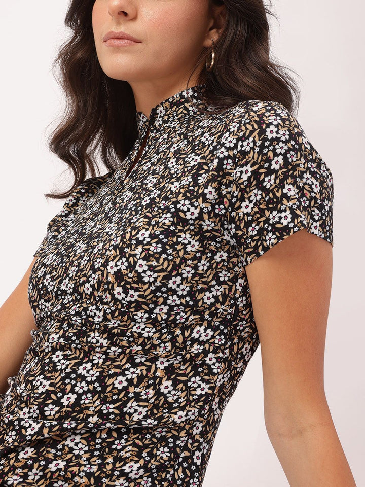 DressBerry Monochrome Blooms Floral Printed Monochrome Keyhole Neck Sheath Mini Dress
