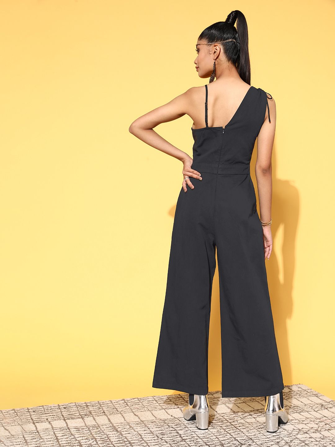 SASSAFRAS Women Classic Black Solid Joyful Jumpsuit