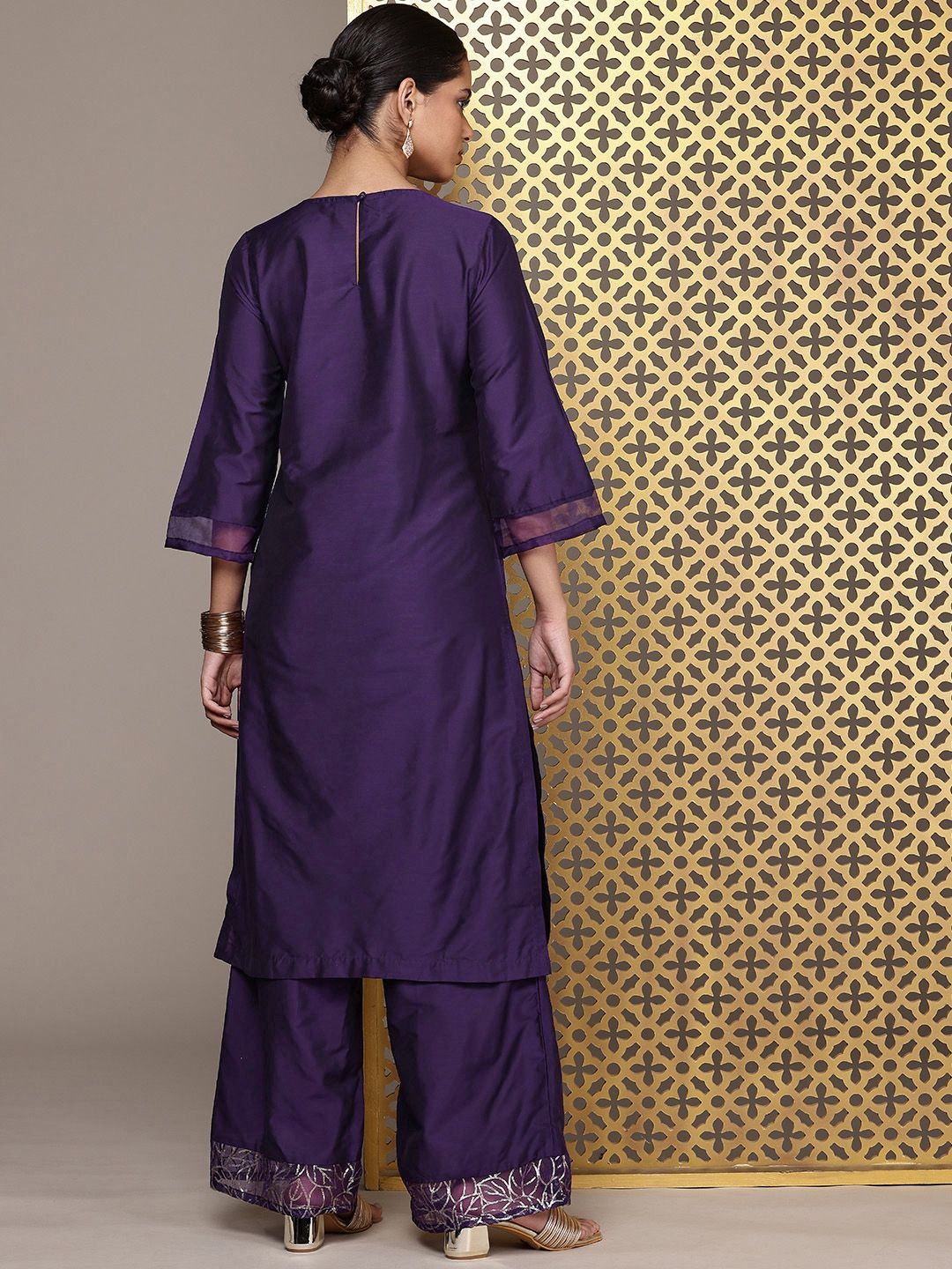 House of Pataudi Embroidered Regular Sequinned Jashn Kurta with Palazzos