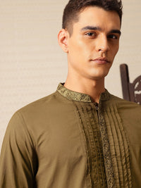 House of Pataudi Floral Yoke Design Thread Work Pure Cotton Jashn Kurta with Trousers
