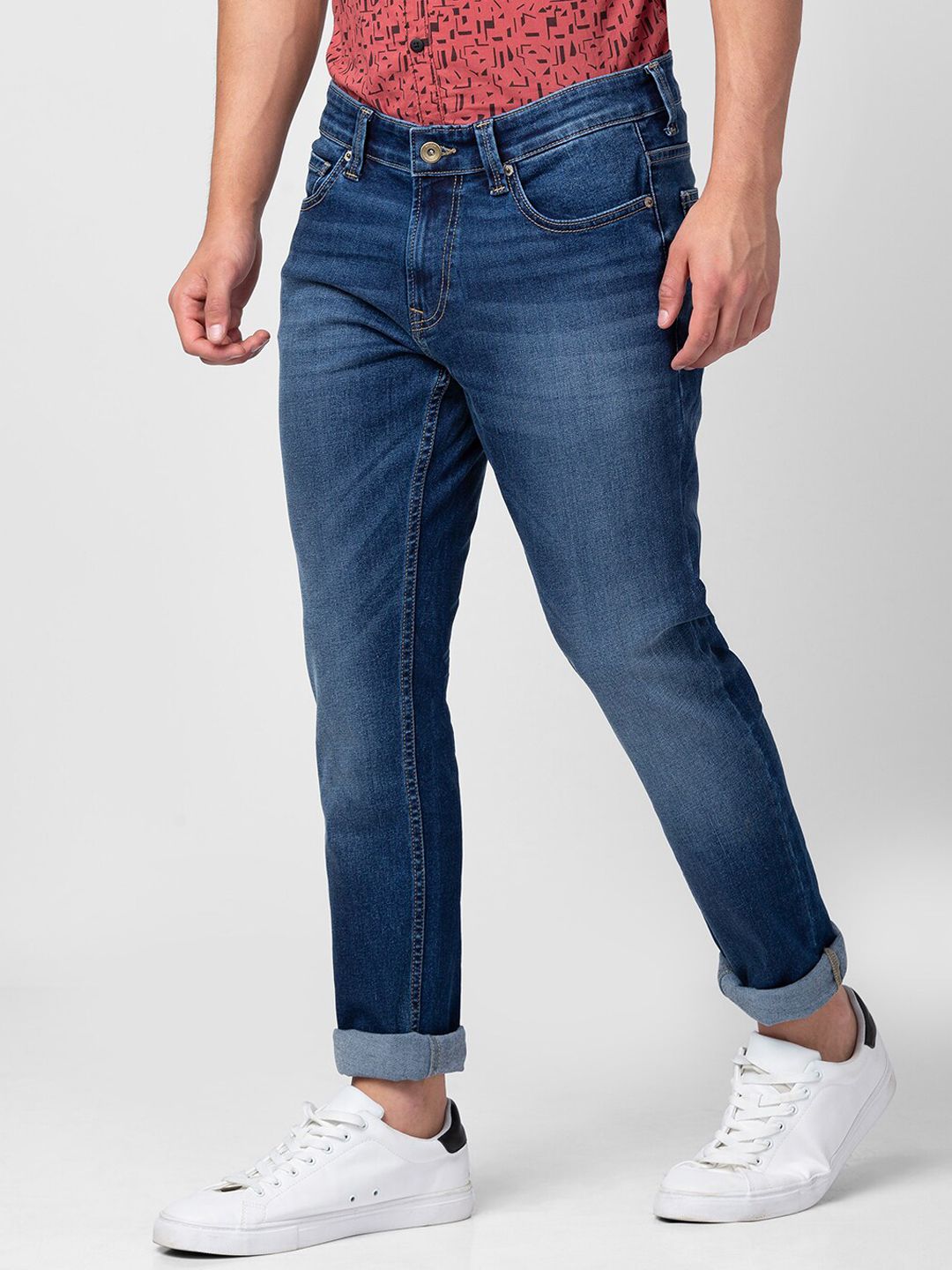 SPYKAR Men Slim Fit Low-Rise Light Fade Stretchable Jeans
