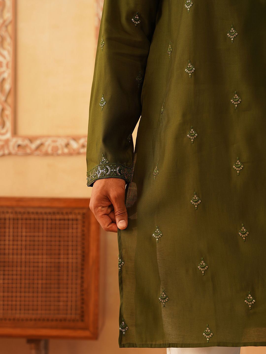 Jompers Ethnic Motifs Embroidered Sequinned Cotton Silk Kurta with Pyjamas & Dupatta